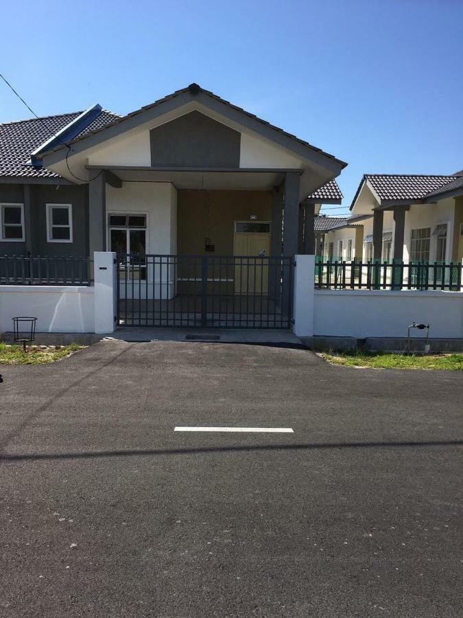 Zara Holiday home Marang
